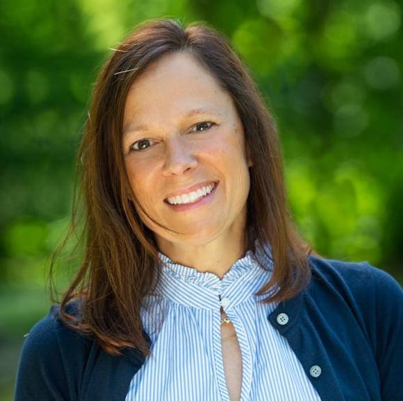 Meet your Posher, Lisa - Picture 1 of 1